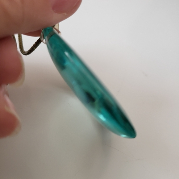 Clear Blueish Glass Pendant on Silver Tone Large Link Chain - Picture 3 of 16